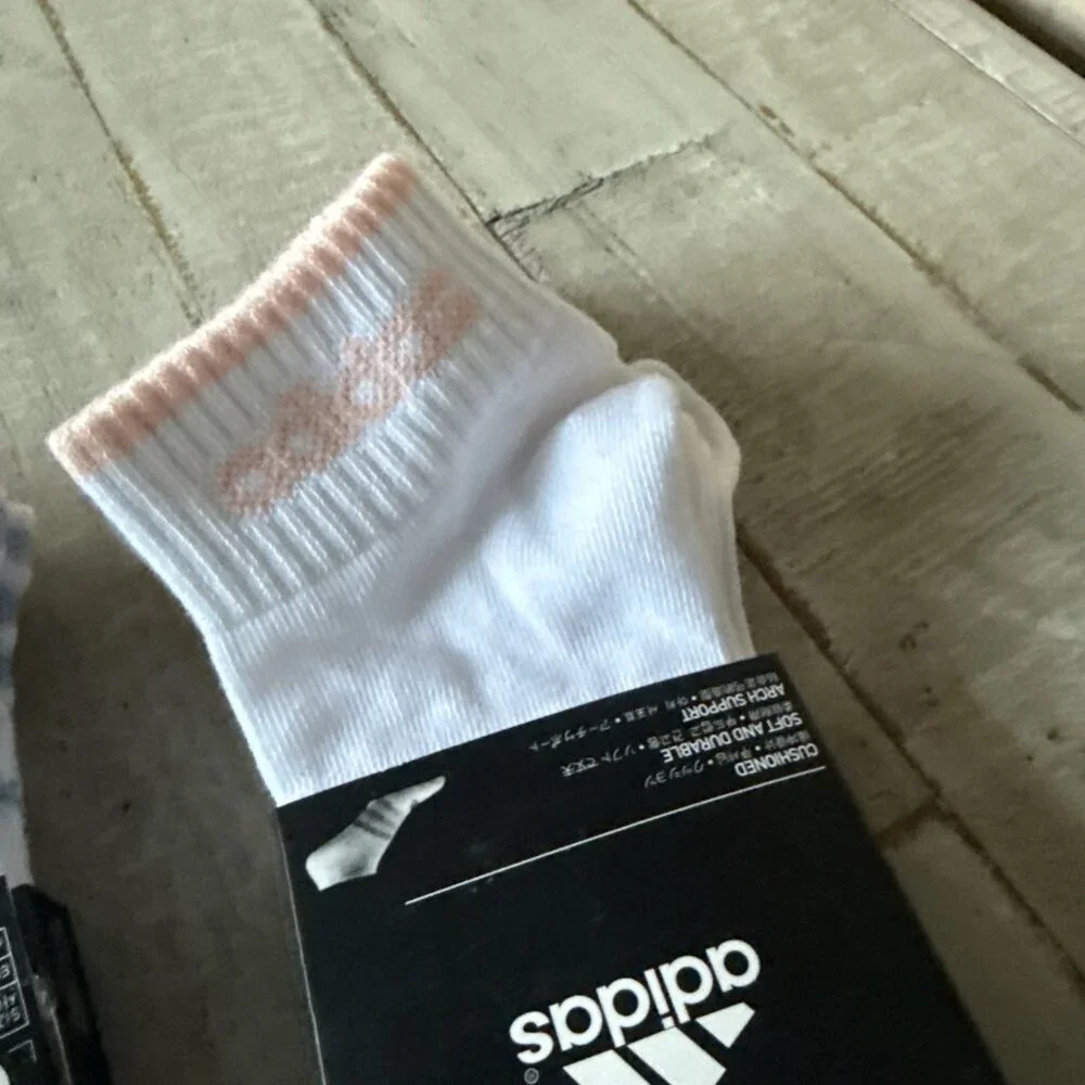 Women’s Adidas Socks 3 Packs Each 3 Pairs - Picture 4 of 5